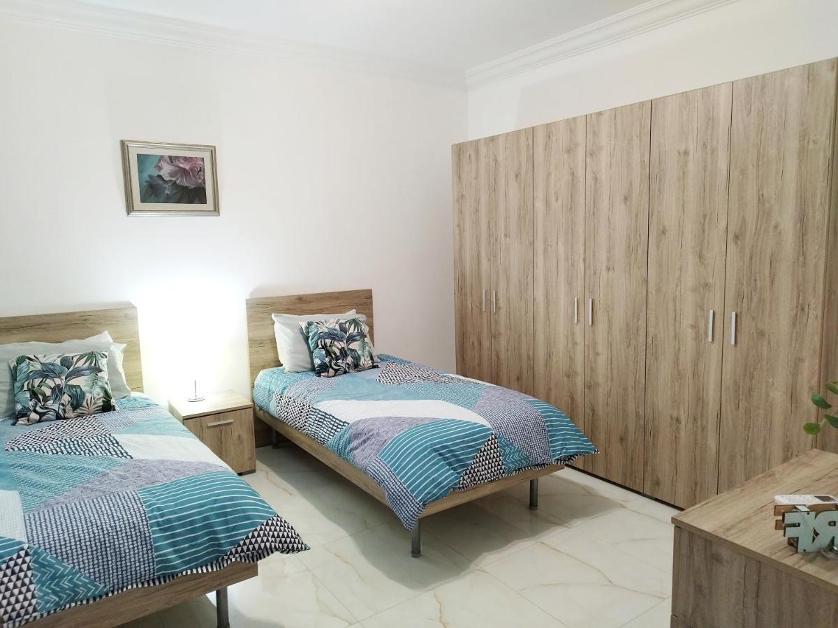 Large And Modern Apartment In The Centre Of Malta موستا المظهر الخارجي الصورة