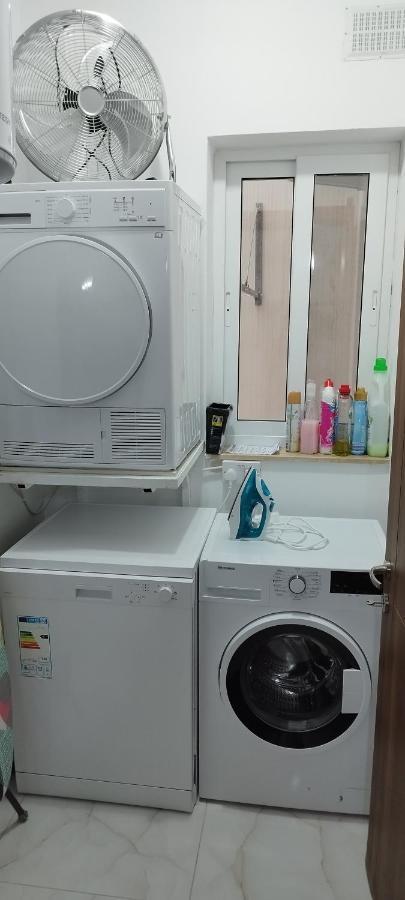 Large And Modern Apartment In The Centre Of Malta موستا المظهر الخارجي الصورة
